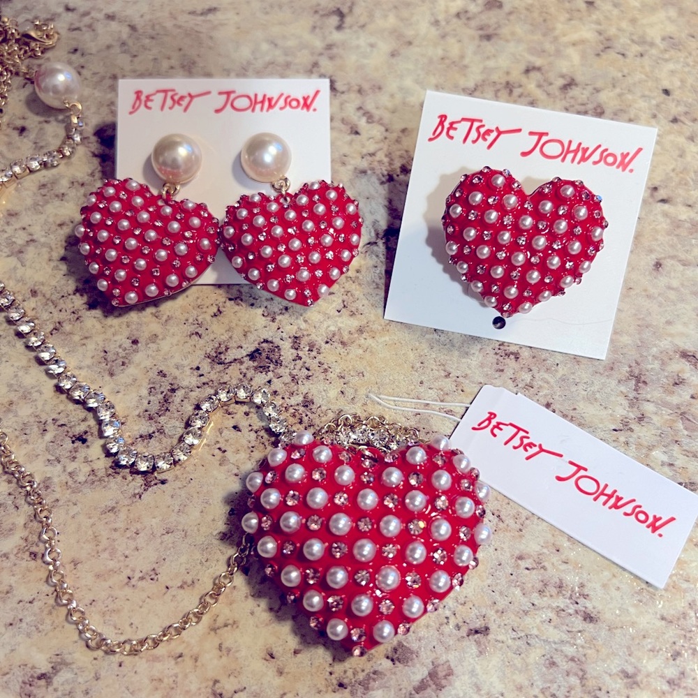 BETSEY JOHNSON Red Heart Complete Collection Necklace/ Earrings/ Ring NWT